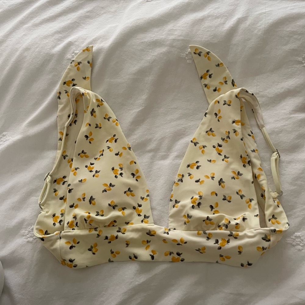 Abercrombie & Fitch Cream and Yellow Lemon Swim Top